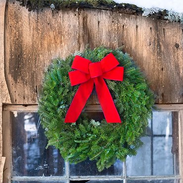 Fresh Christmas balsam wreath 26\"