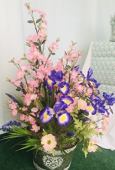 Spring silk arrangement